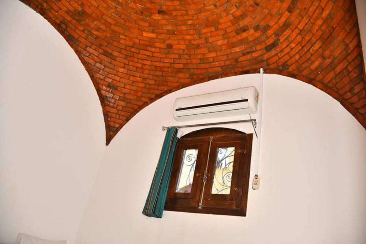 Om-Abdallah Asuán Exterior foto