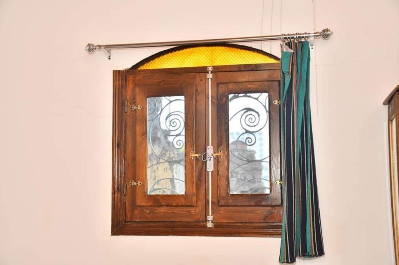 Om-Abdallah Asuán Exterior foto